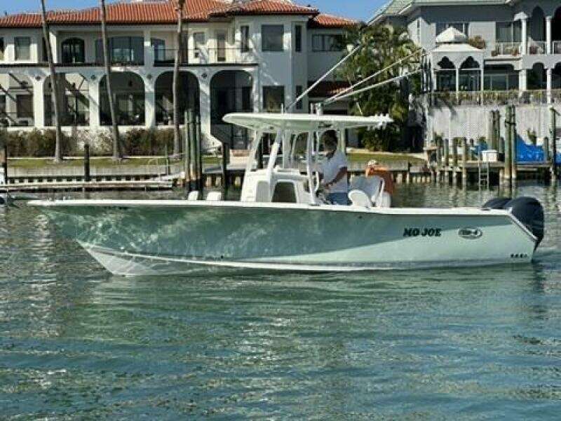 2014 Sea Hunt 27 Gamefish Forward Seating