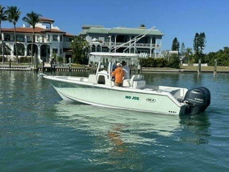 2014 Sea Hunt 27 Gamefish Forward Seating