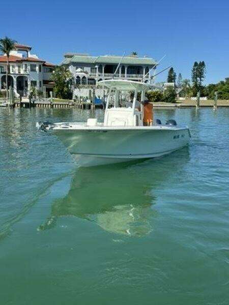 2014 Sea Hunt 27 Gamefish Forward Seating