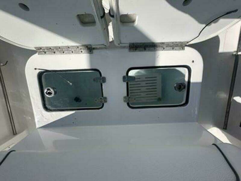 2014 Sea Hunt 27 Gamefish Forward Seating
