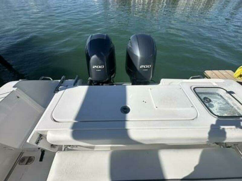 2014 Sea Hunt 27 Gamefish Forward Seating