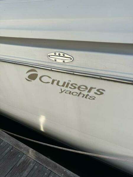 2001 Cruisers 4270