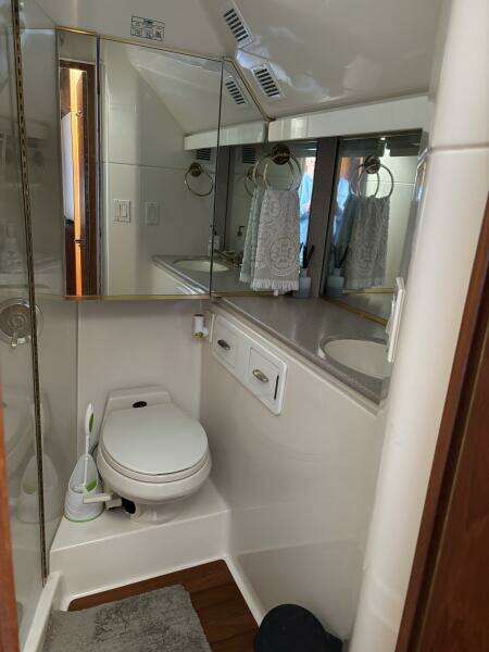 1993 Tiara Yachts 4300 Convertible