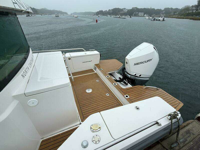 2020 Axopar 28 Cabin w/Wet Bar