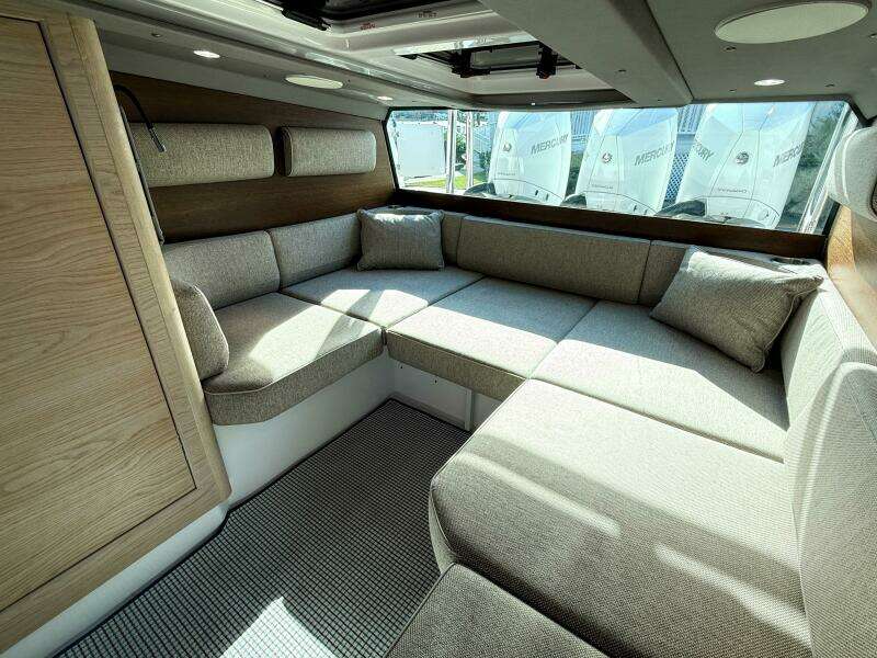 2024 Axopar 45 XC Cross Cabin