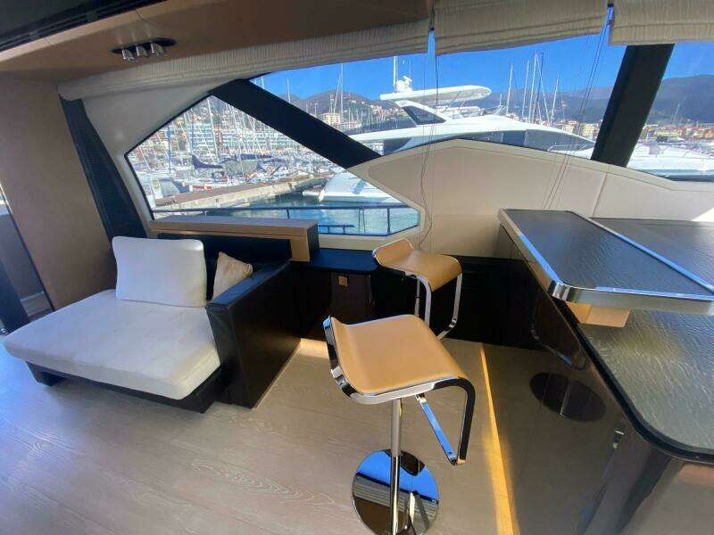 2016 Azimut 77S