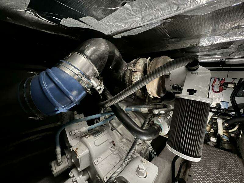 2003 Sea Ray 480 Sedan Bridge