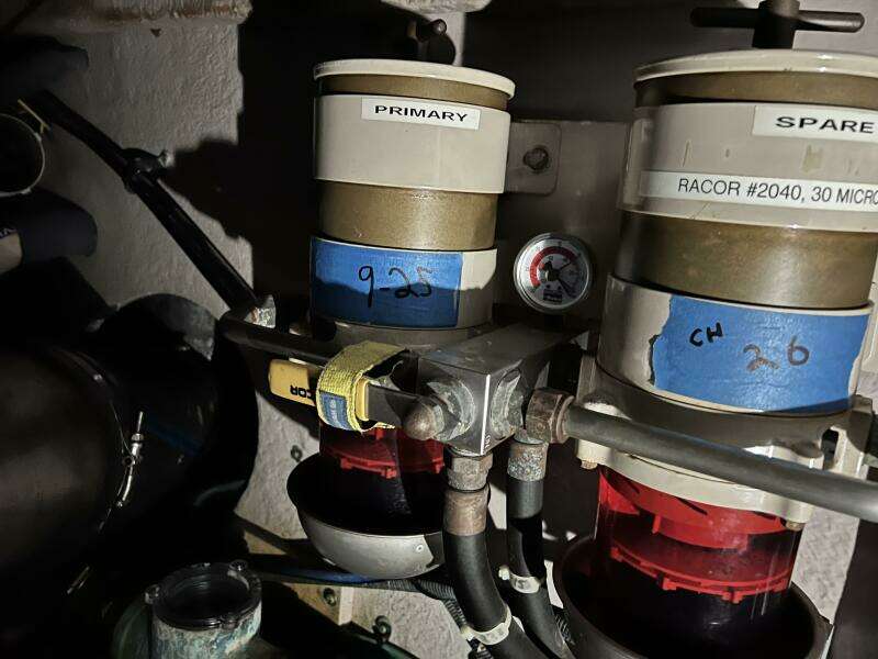 2003 Sea Ray 480 Sedan Bridge