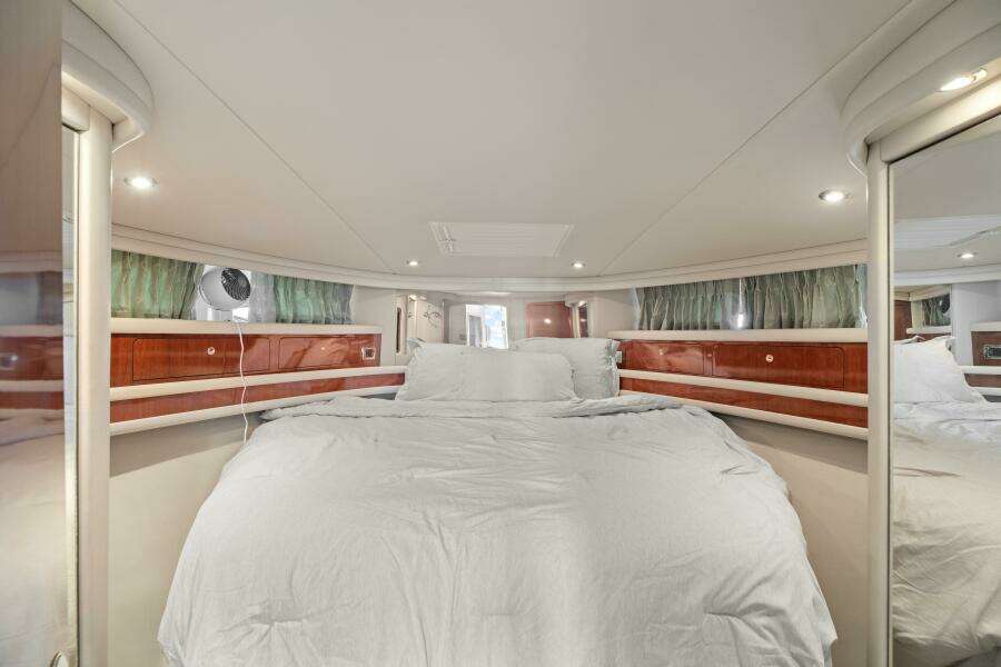 2003 Sea Ray 480 Sedan Bridge