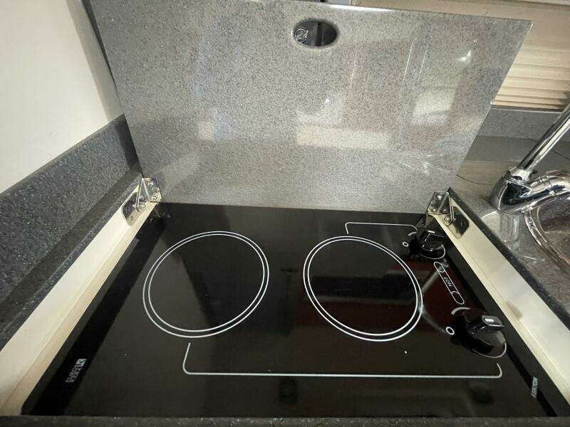 2011 Formula 34PC range top