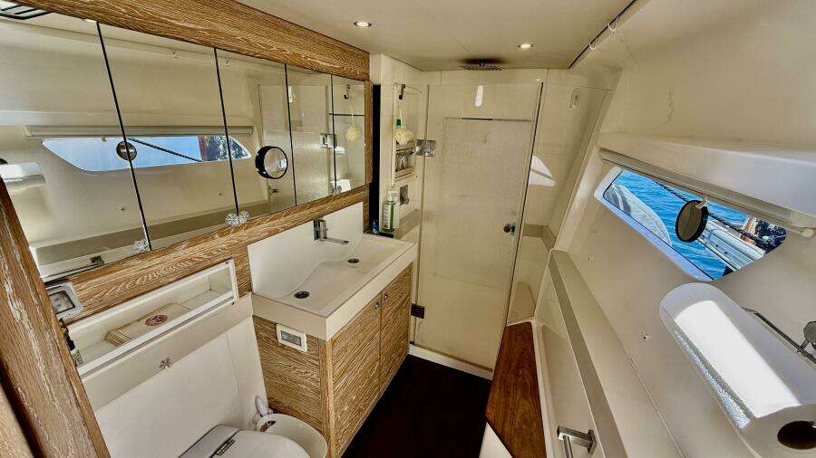 2017 Xquisite Yachts X5