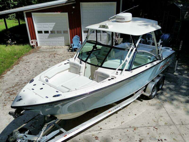 2022 Cobia 280 DC