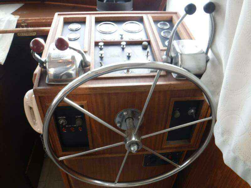 1979 Hatteras 46 Convertible