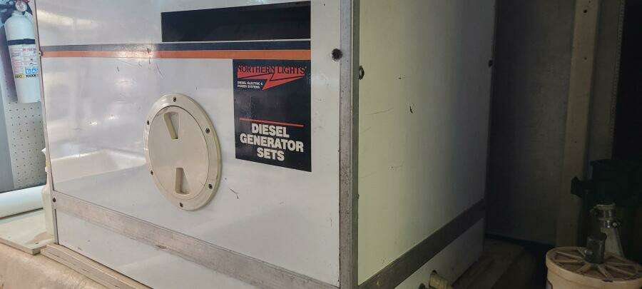 1989 Offshore Yachts 48 Sedan