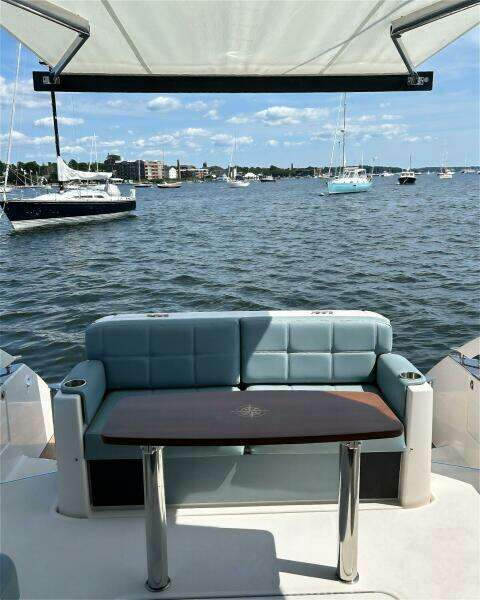 2017 Tiara Yachts C39 Coupe