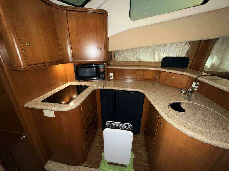 2006 Silverton 38 Sport Bridge