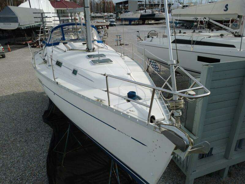 2002 Beneteau 361