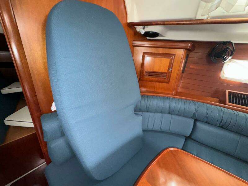 2002 Beneteau 361