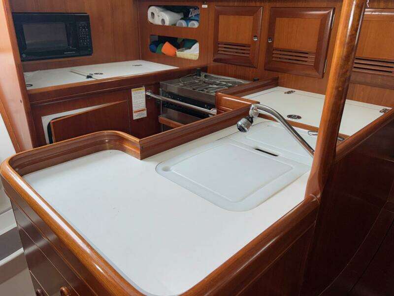 2002 Beneteau 361