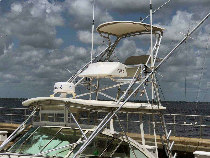 2005 Albemarle 310 Sport Fisherman