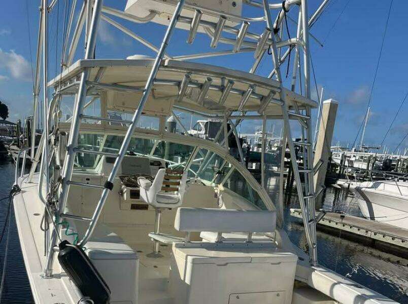2005 Albemarle 310 Sport Fisherman