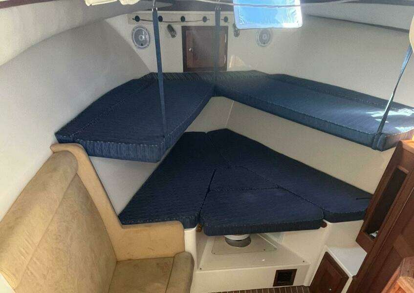 2005 Albemarle 310 Sport Fisherman