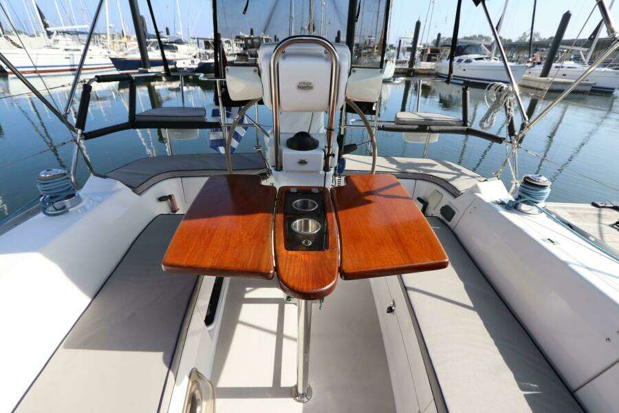 2011 Catalina 355