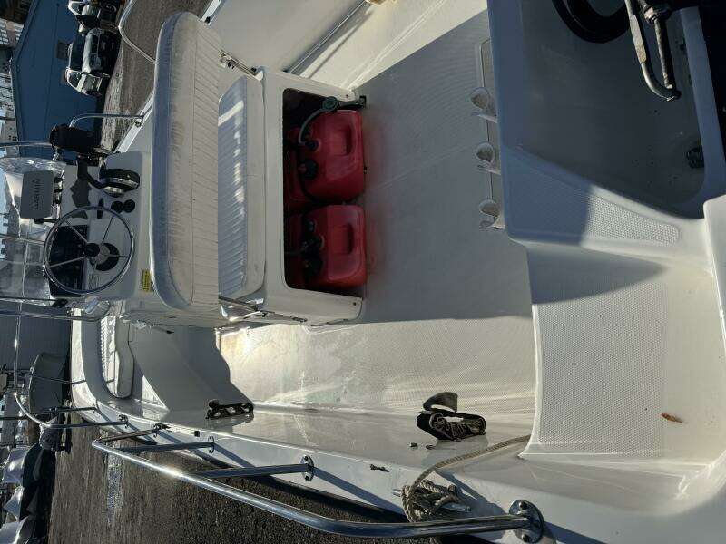 2015 Boston Whaler 170 Montauk