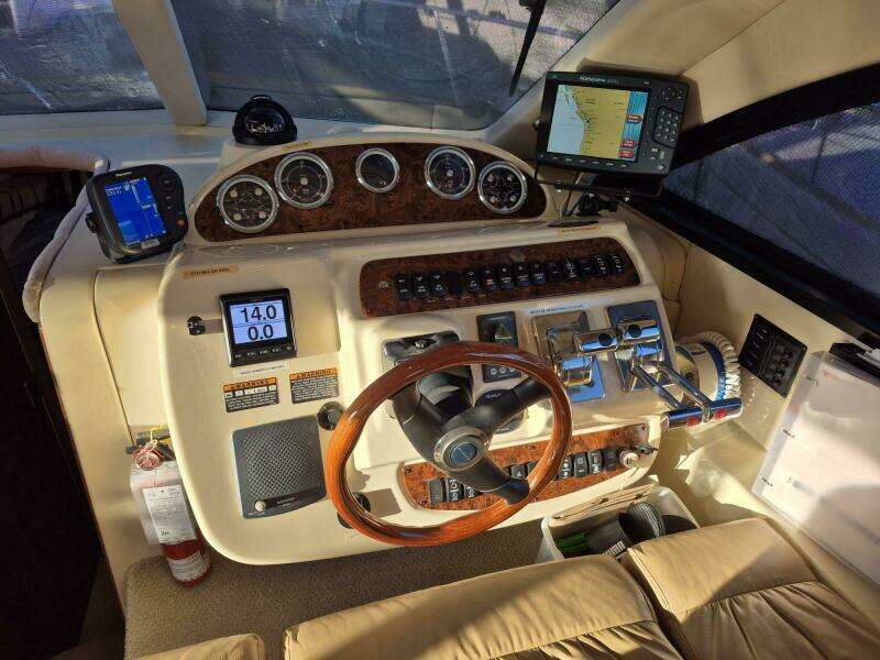 2006 Meridian 411 Sedan