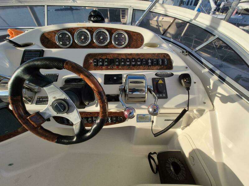 2006 Meridian 411 Sedan