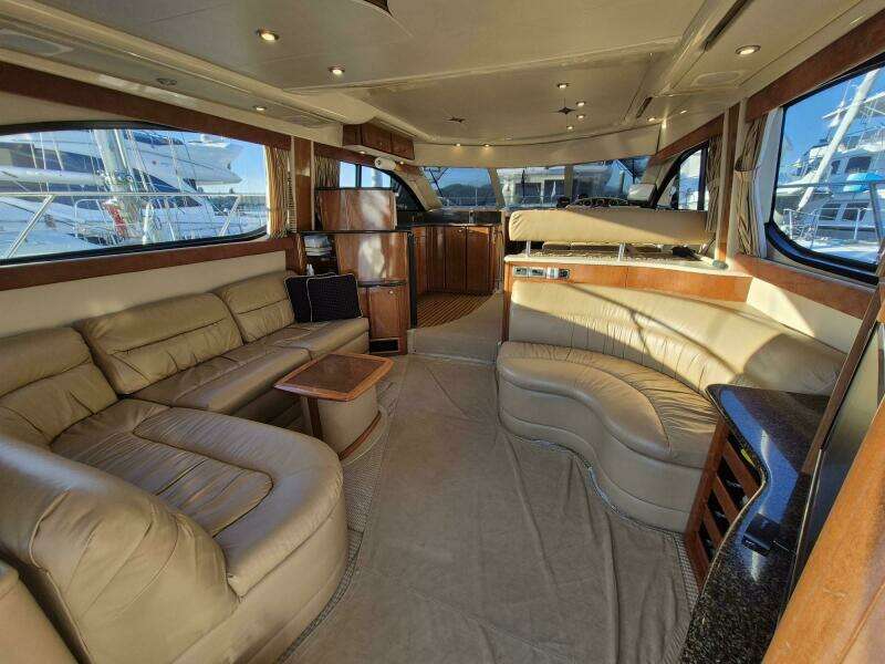 2006 Meridian 411 Sedan