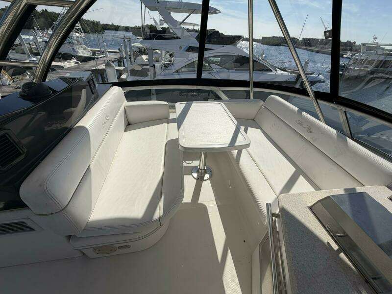 2008 Sea Ray 47 Sedan Bridge - Flybridge Seating 