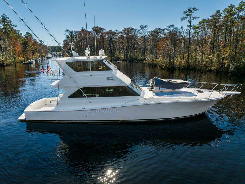 1999 Viking 58 Enclosed Flybridge
