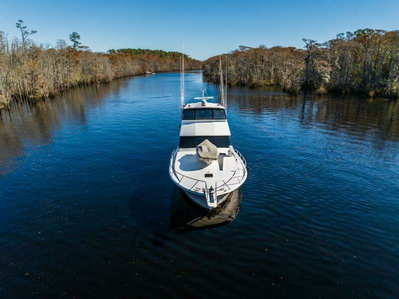 1999 Viking 58 Enclosed Flybridge