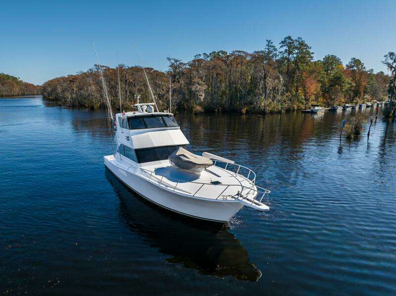 1999 Viking 58 Enclosed Flybridge