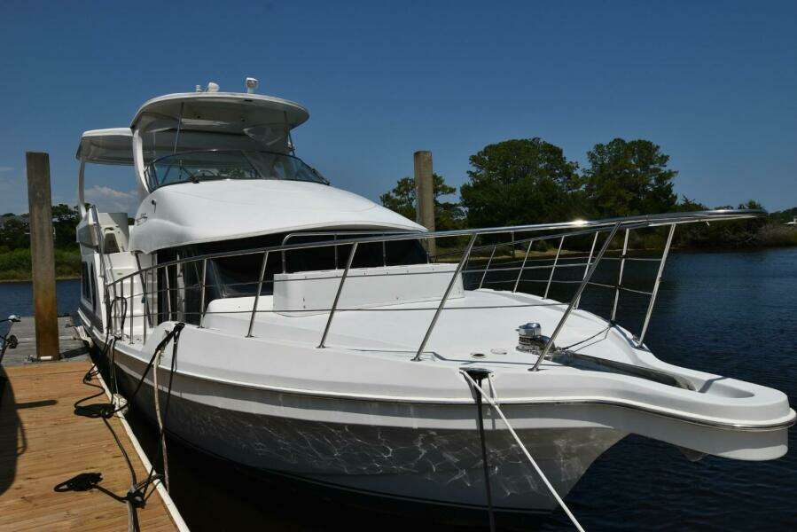 2005 Bluewater 5200