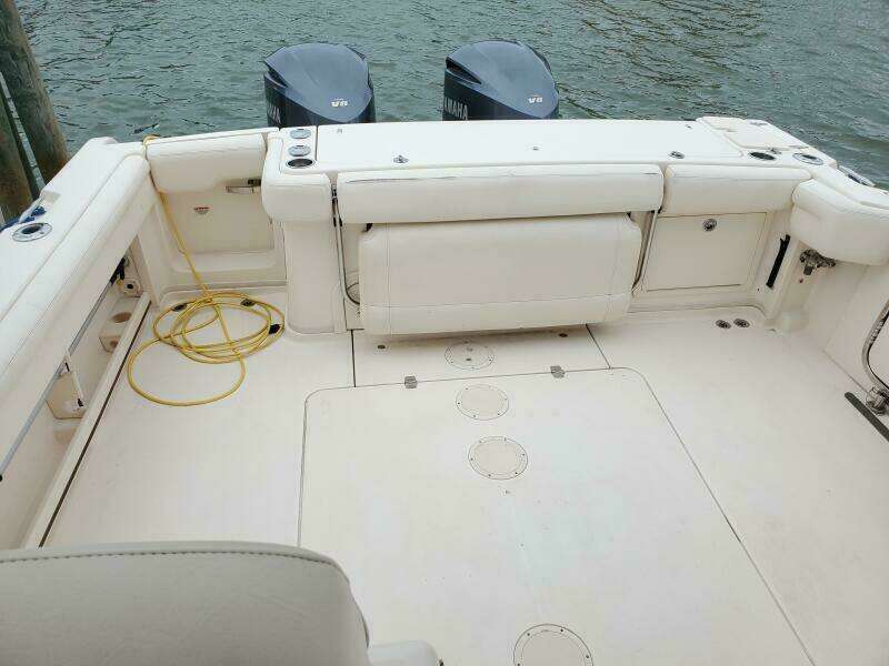 2018 Grady-White 330 Express