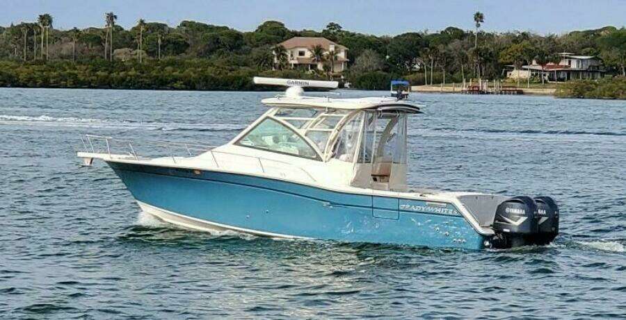 2018 Grady-White 330 Express