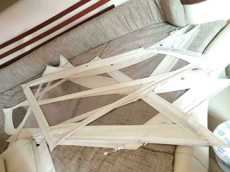 2018 Grady-White 330 Express