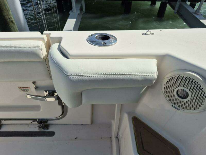 2018 Grady-White 330 Express