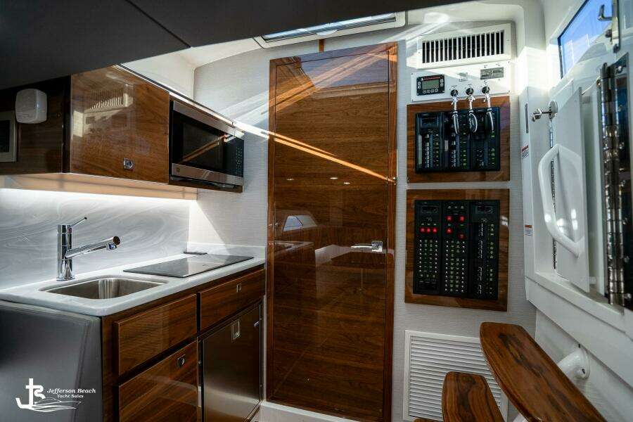 2025 Valhalla Boatworks V-46