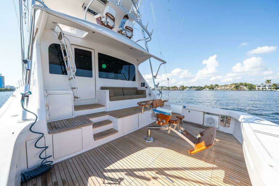 2006 Viking 68 Convertible