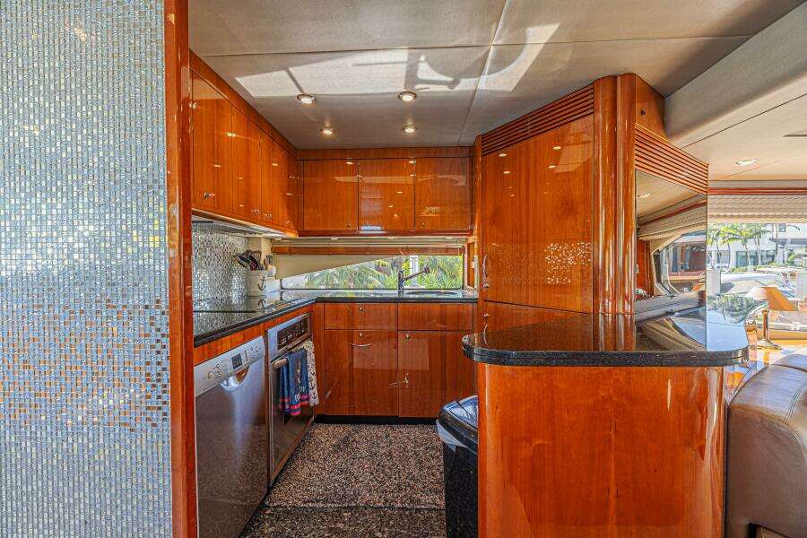 2006 Sunseeker 75 Yacht