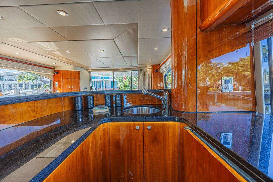 2006 Sunseeker 75 Yacht