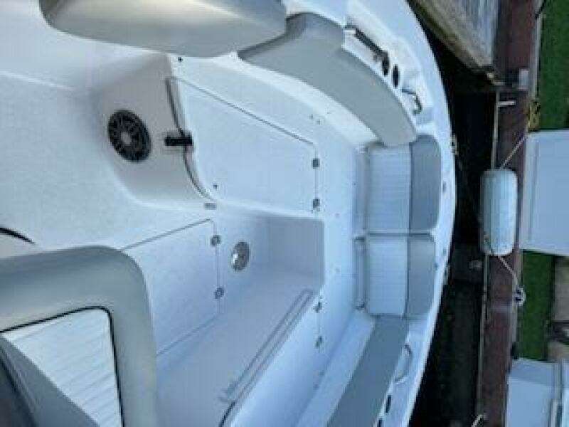 2022 Sea Fox 248 Commander