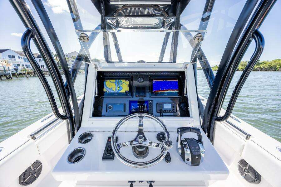 2019 SeaHunter Floridian 28