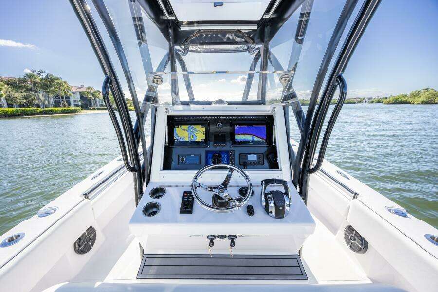 2019 SeaHunter Floridian 28