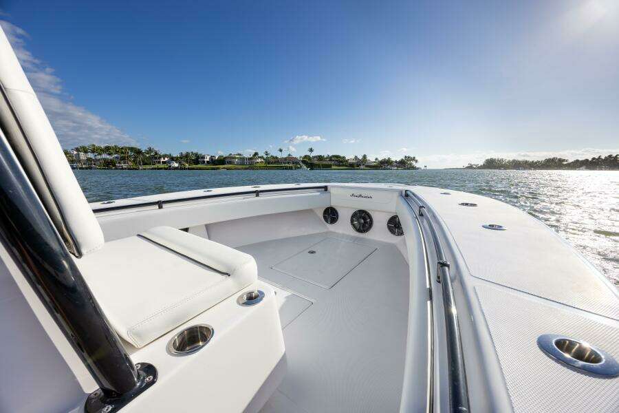2019 SeaHunter Floridian 28