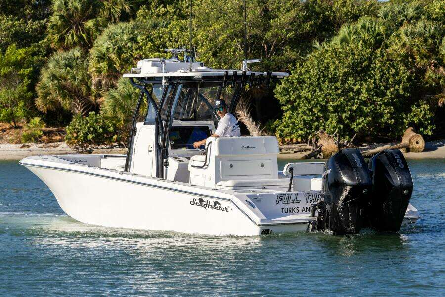 2019 SeaHunter Floridian 28