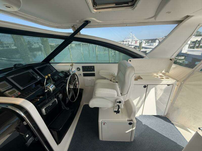2004 Tiara Yachts 42 "Grande Gator" -